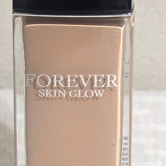 Dior Forever Skin Glow 24H Wear Radiant Foundation SPF 15 3CR - Picture 3 of 7